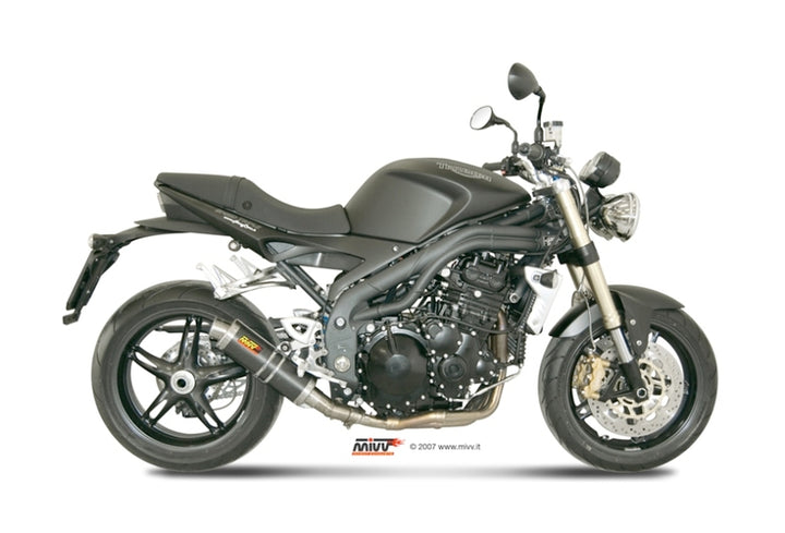 Sidovy av Triumph Speed Triple 1050 med MIVV GP Carbon Slip-On T.008.L2S installerad, perfekt för prestanda och stil.
